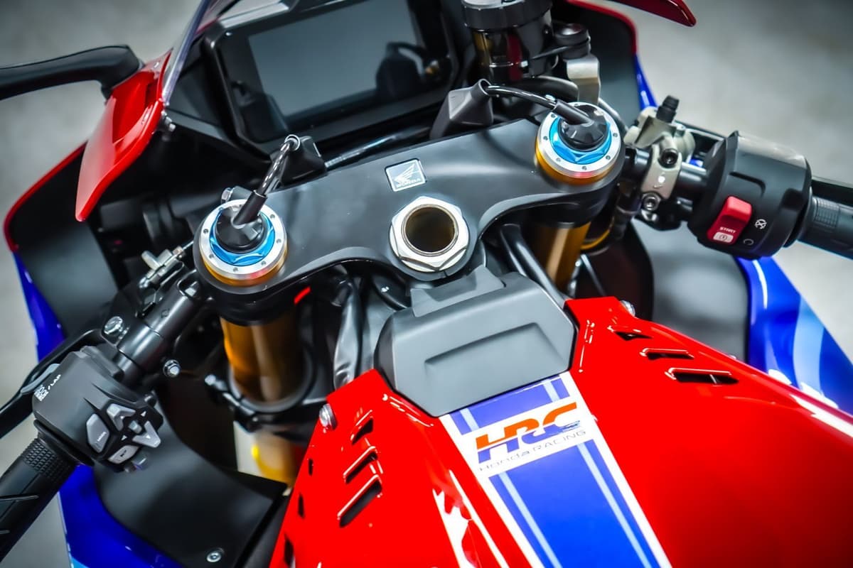 혼다 CBR 1000 RR-R 파이어블레이드 SP 11