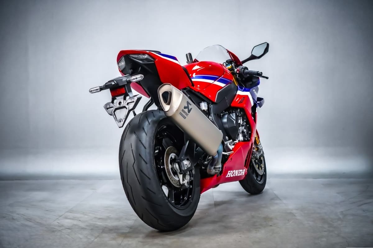 혼다 CBR 1000 RR-R 파이어블레이드 SP 15