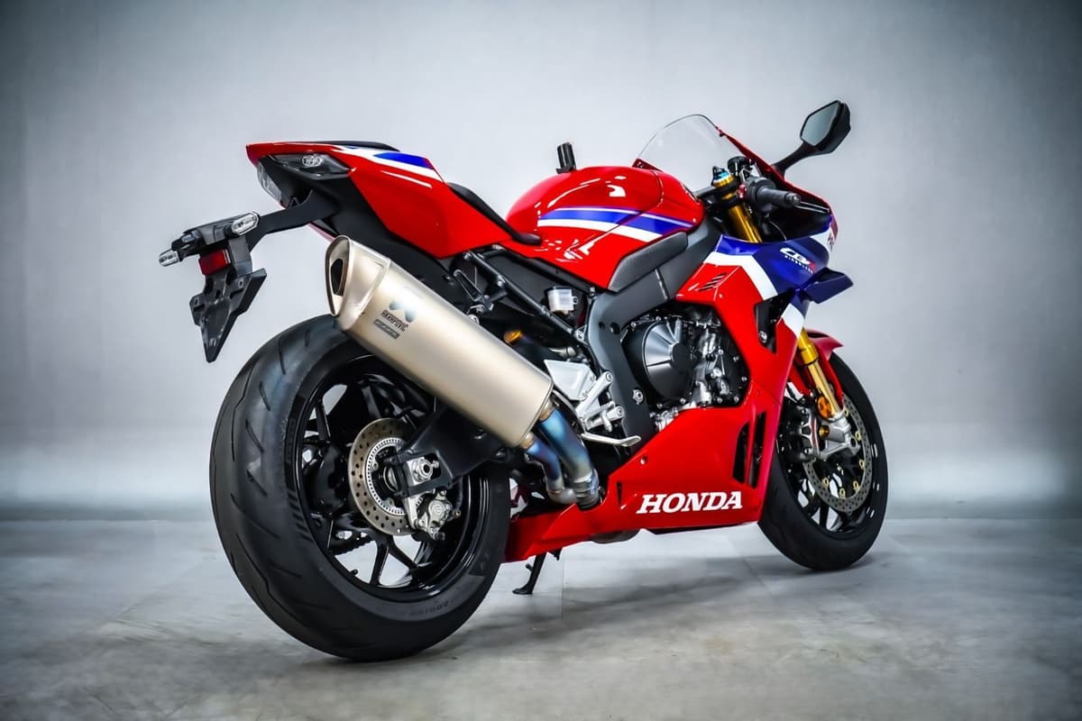 혼다 CBR 1000 RR-R 파이어블레이드 SP 16