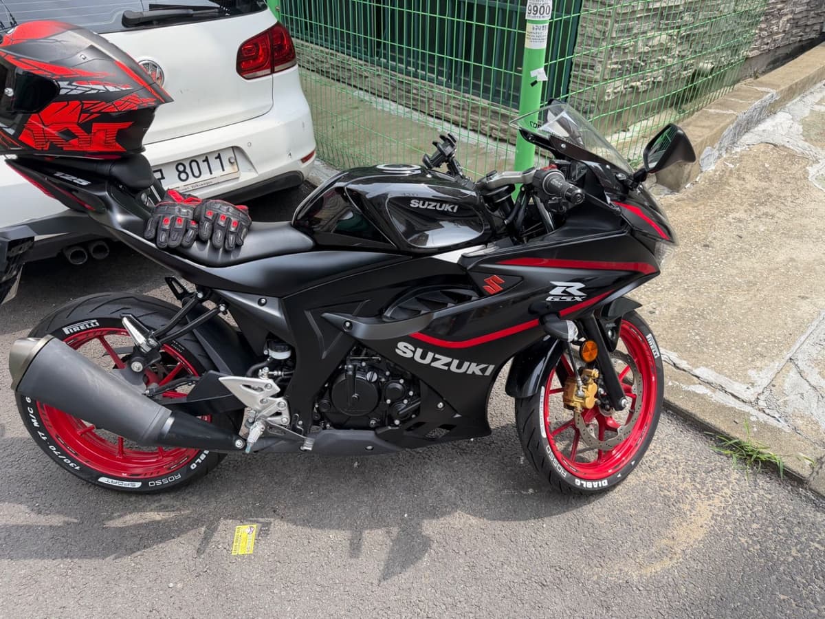 스즈키 GSX R 125 ABS 2