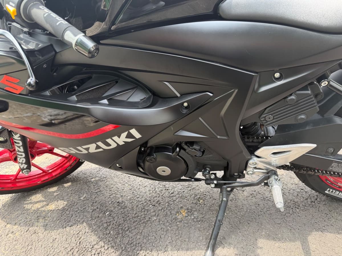 스즈키 GSX R 125 ABS 7