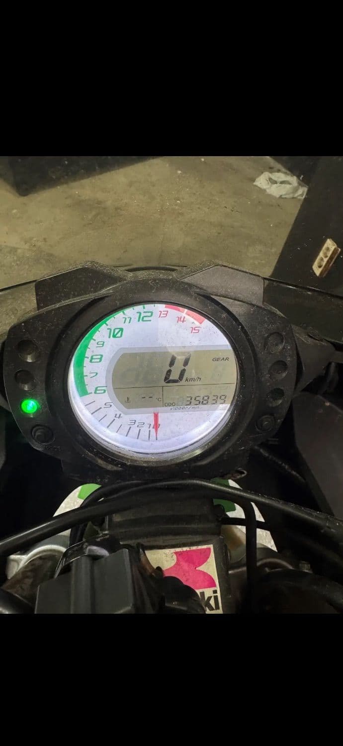 가와사키 닌자 ZX 10 R 5