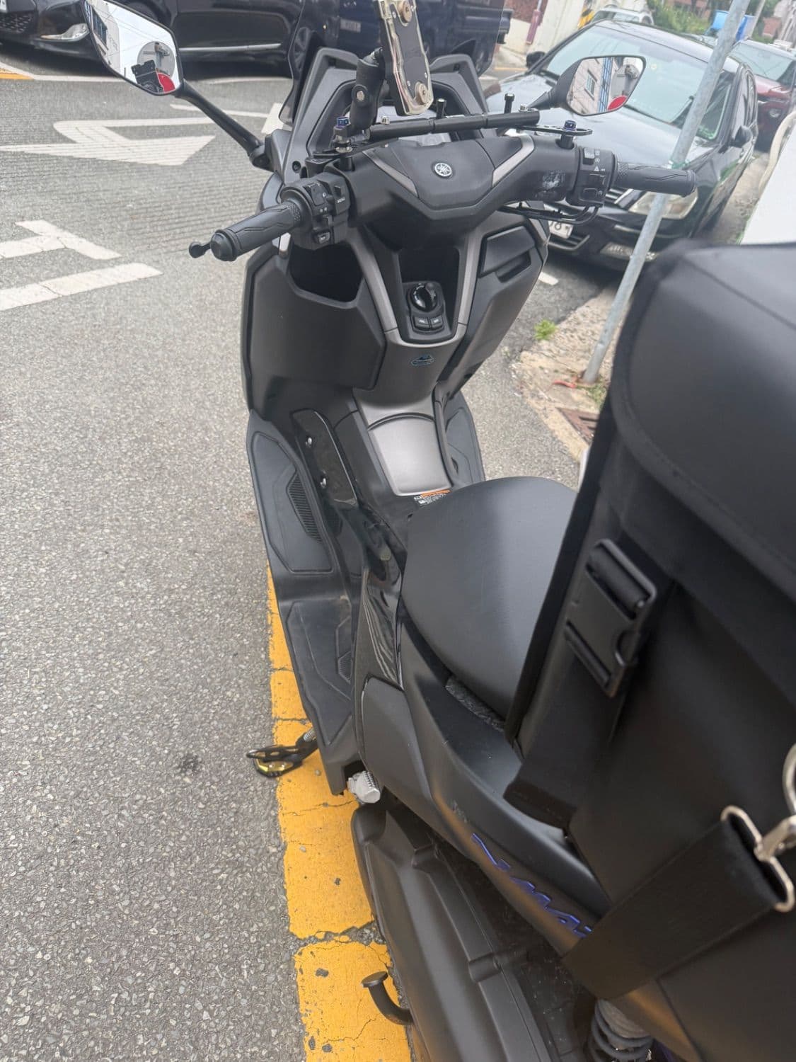 야마하 NMAX 125 4
