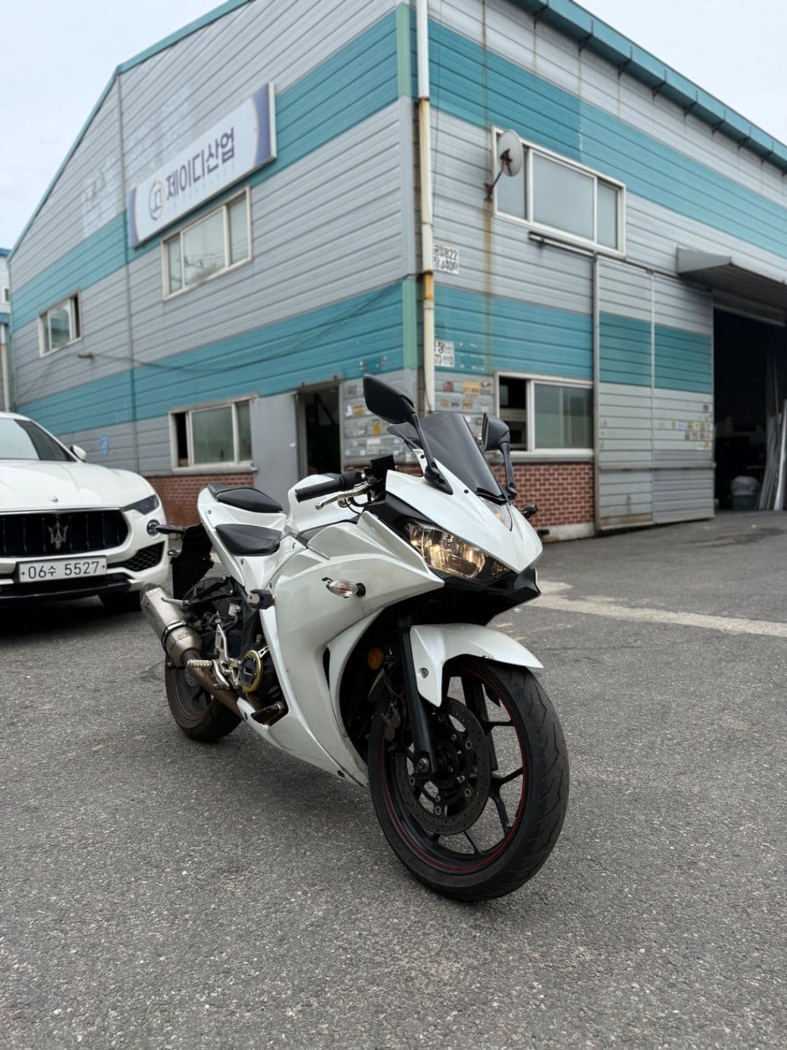 야마하 YZF R3 2