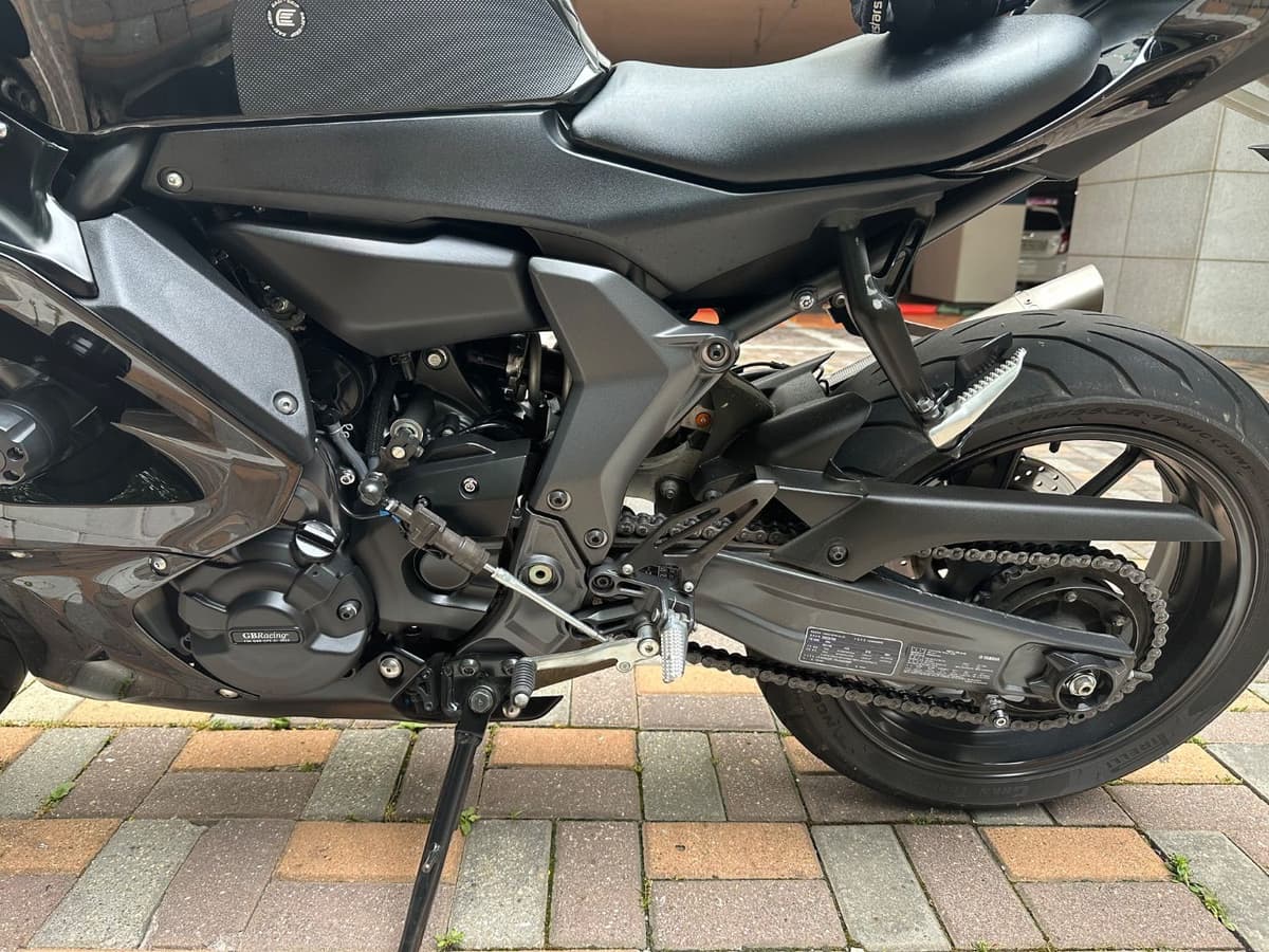 야마하 YZF R7 2