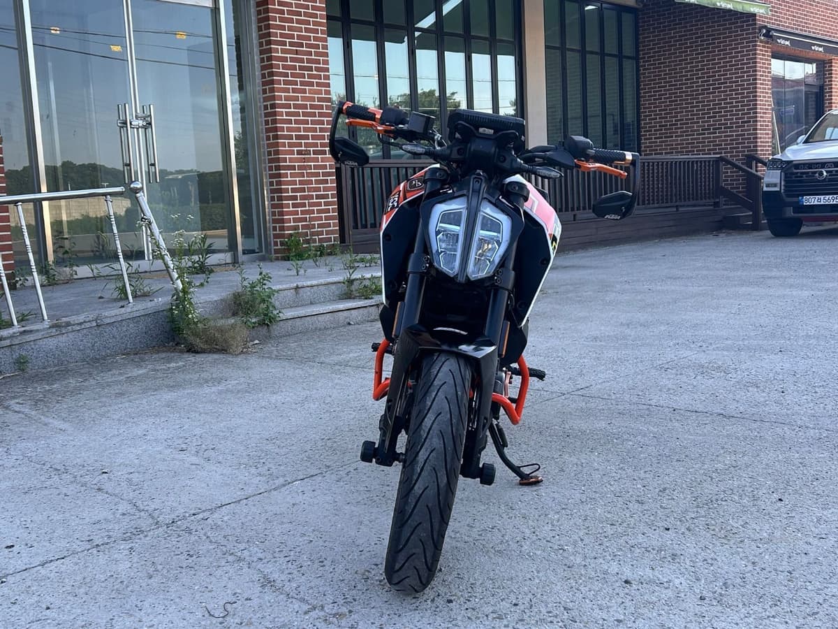 KTM 125 듀크 2