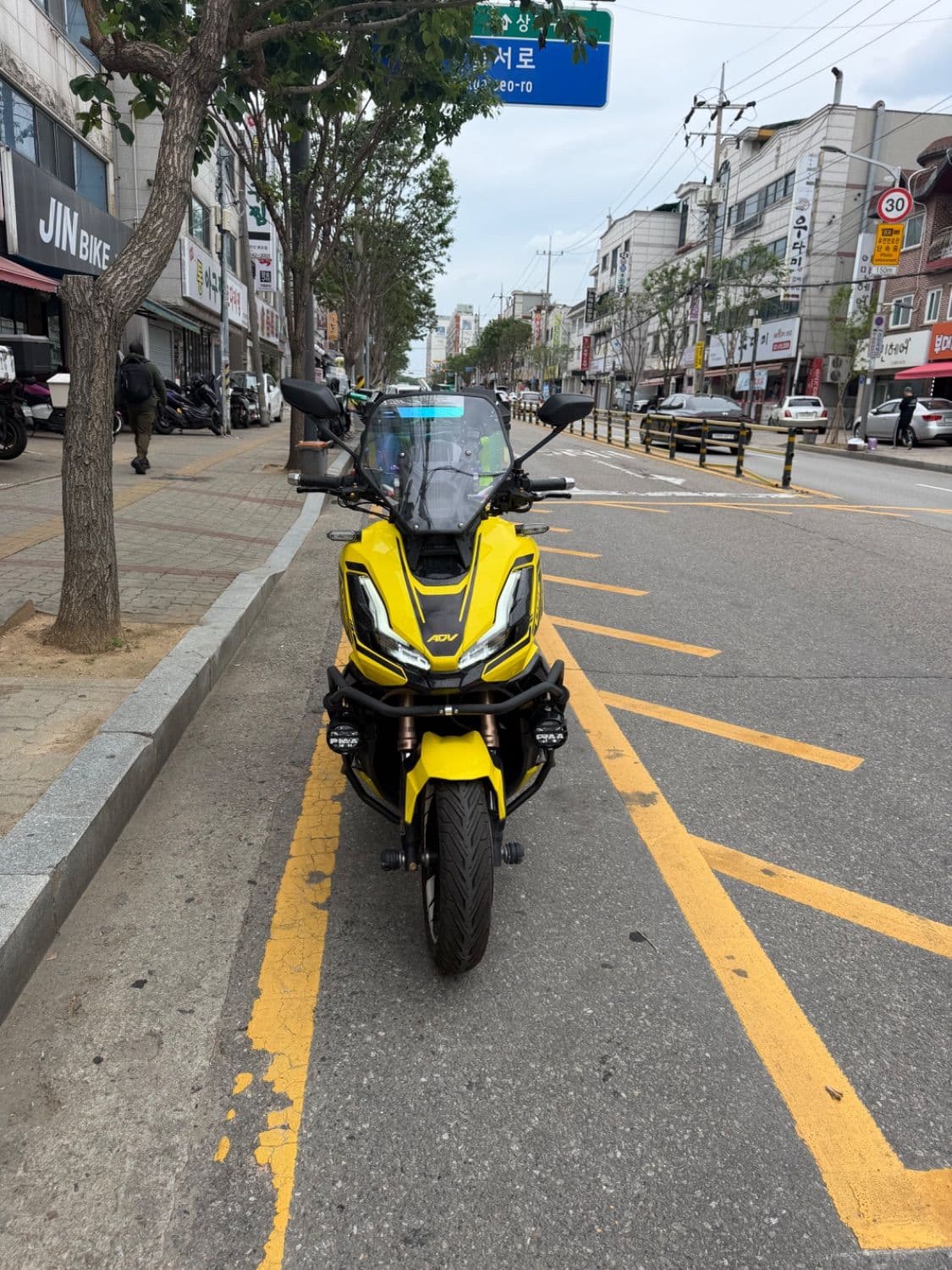 혼다 ADV 350 1