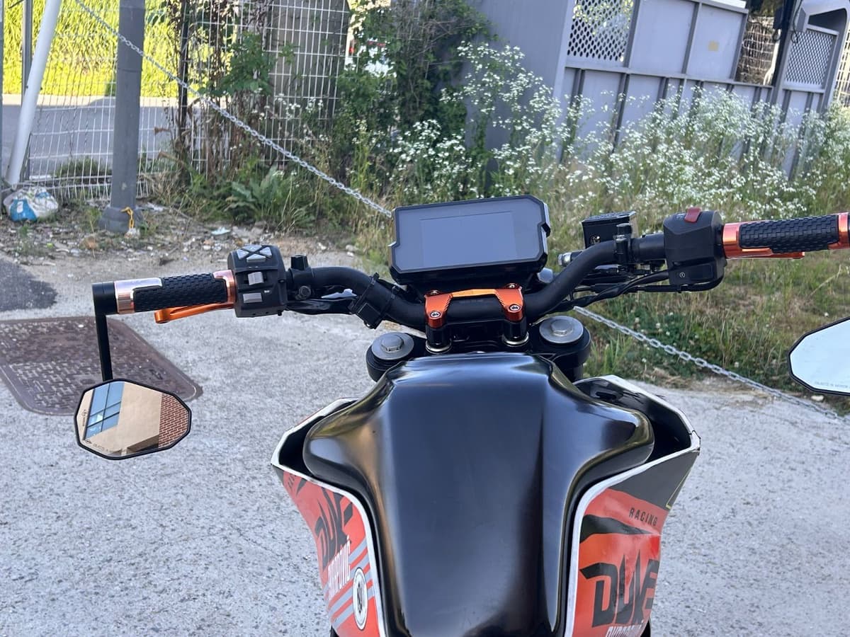 KTM 125 듀크 6