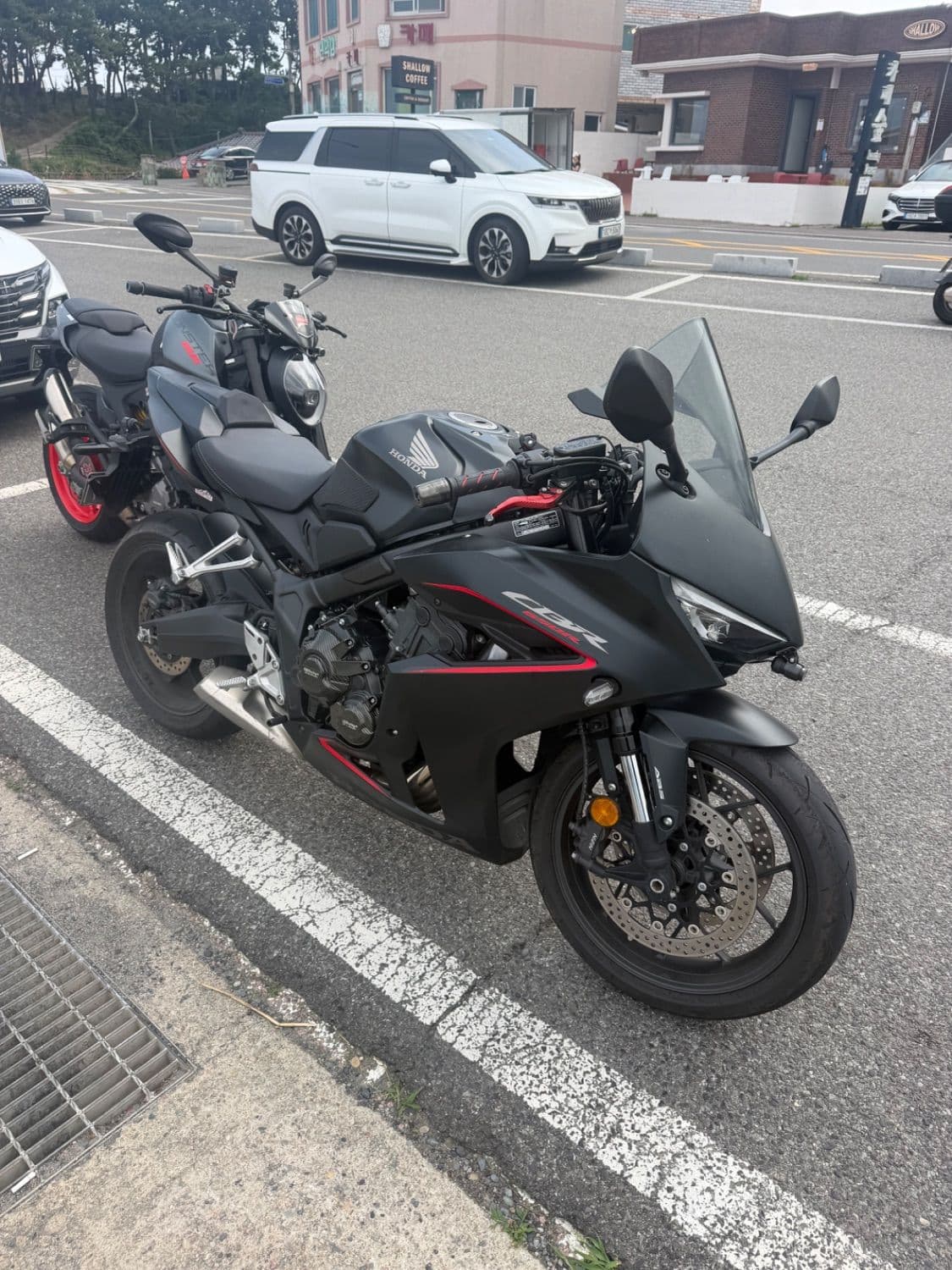 혼다 CBR 650 R MT 1