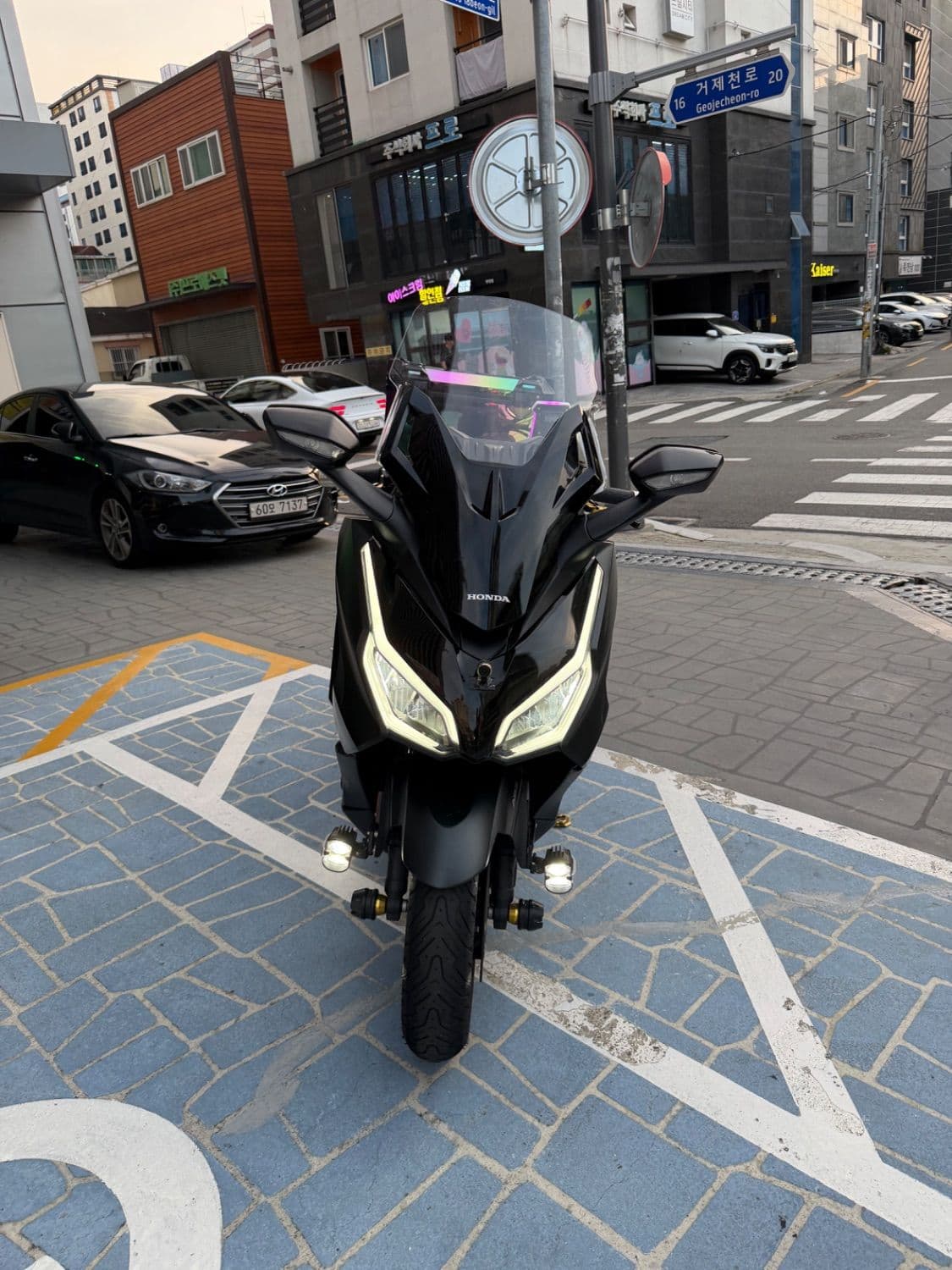 혼다 포르자 350 1