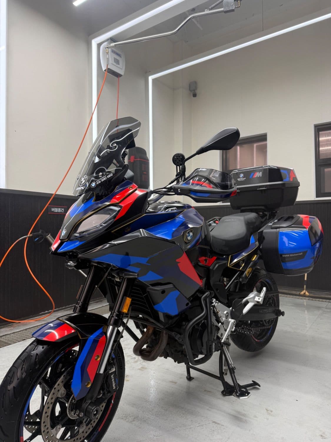 BMW F 900 XR 2