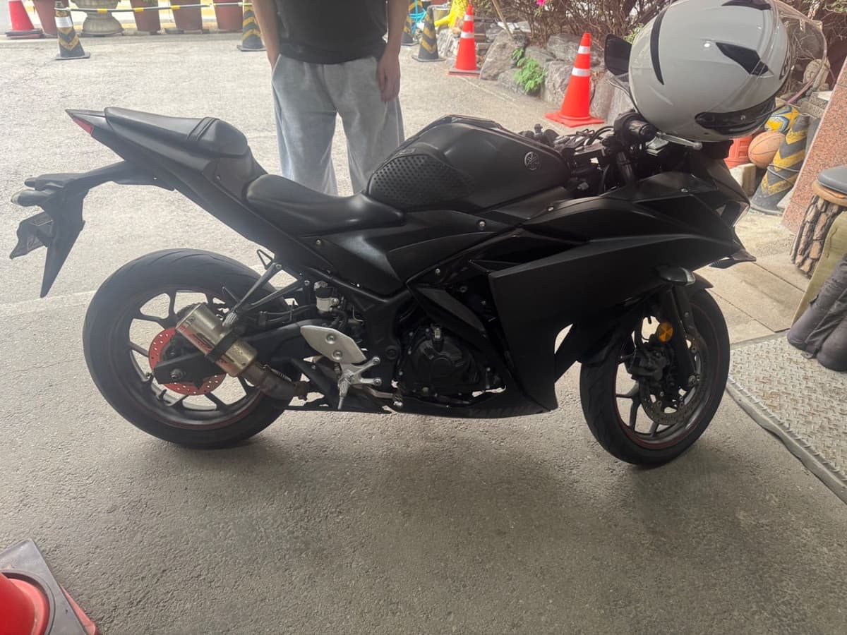 야마하 YZF R3 4