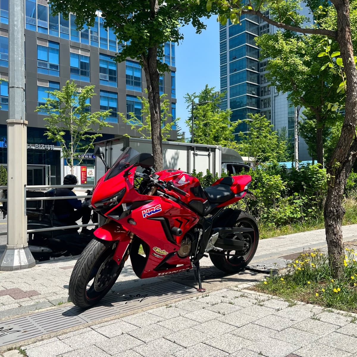 혼다 CBR 650 R MT 1