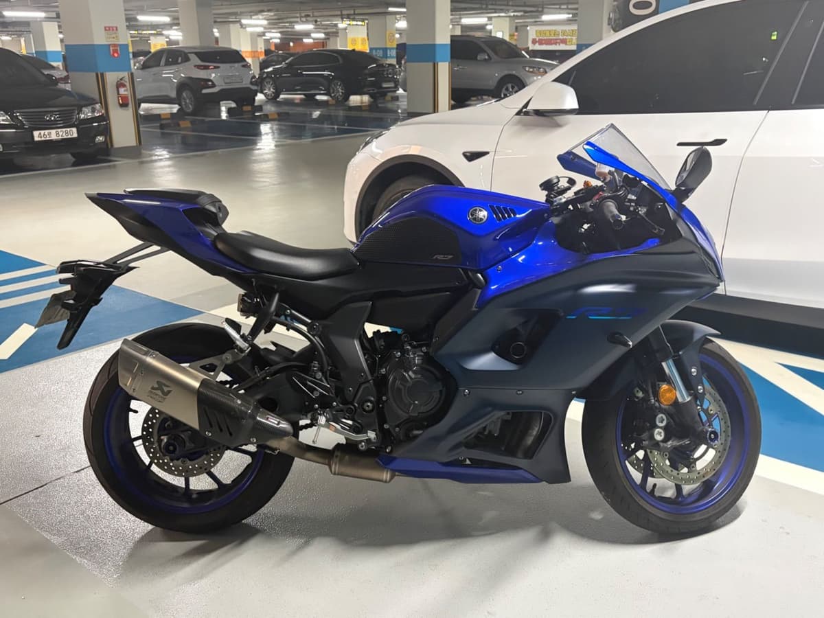 야마하 YZF R7 3