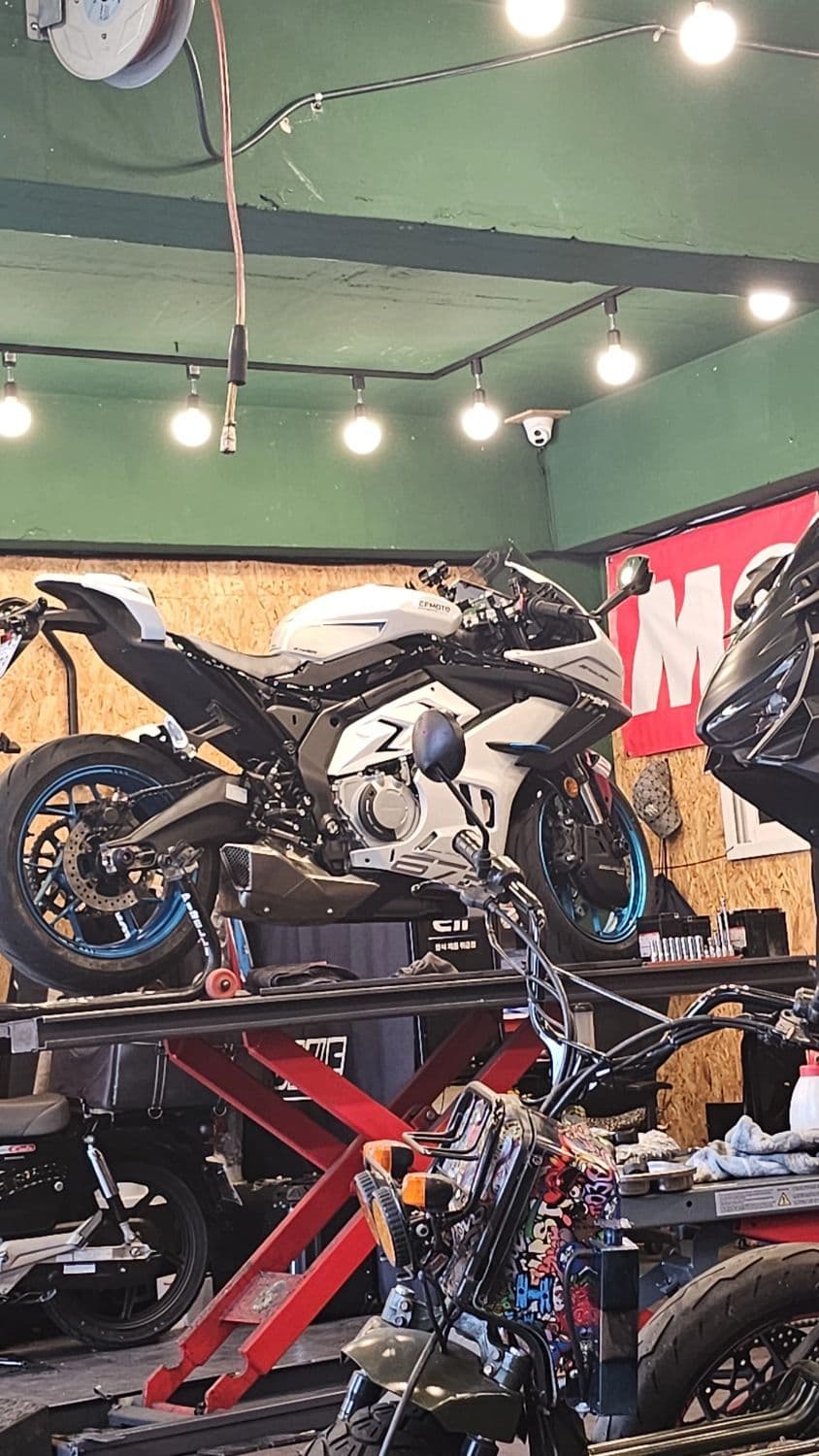 CF모토 675 SR R 4