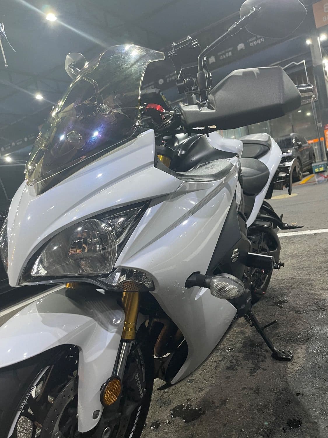 스즈키 GSX S 1000 F 4