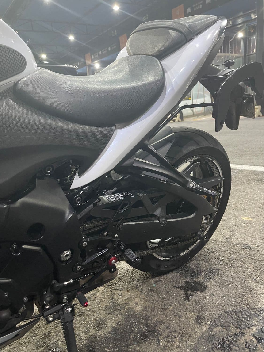 스즈키 GSX S 1000 F 2