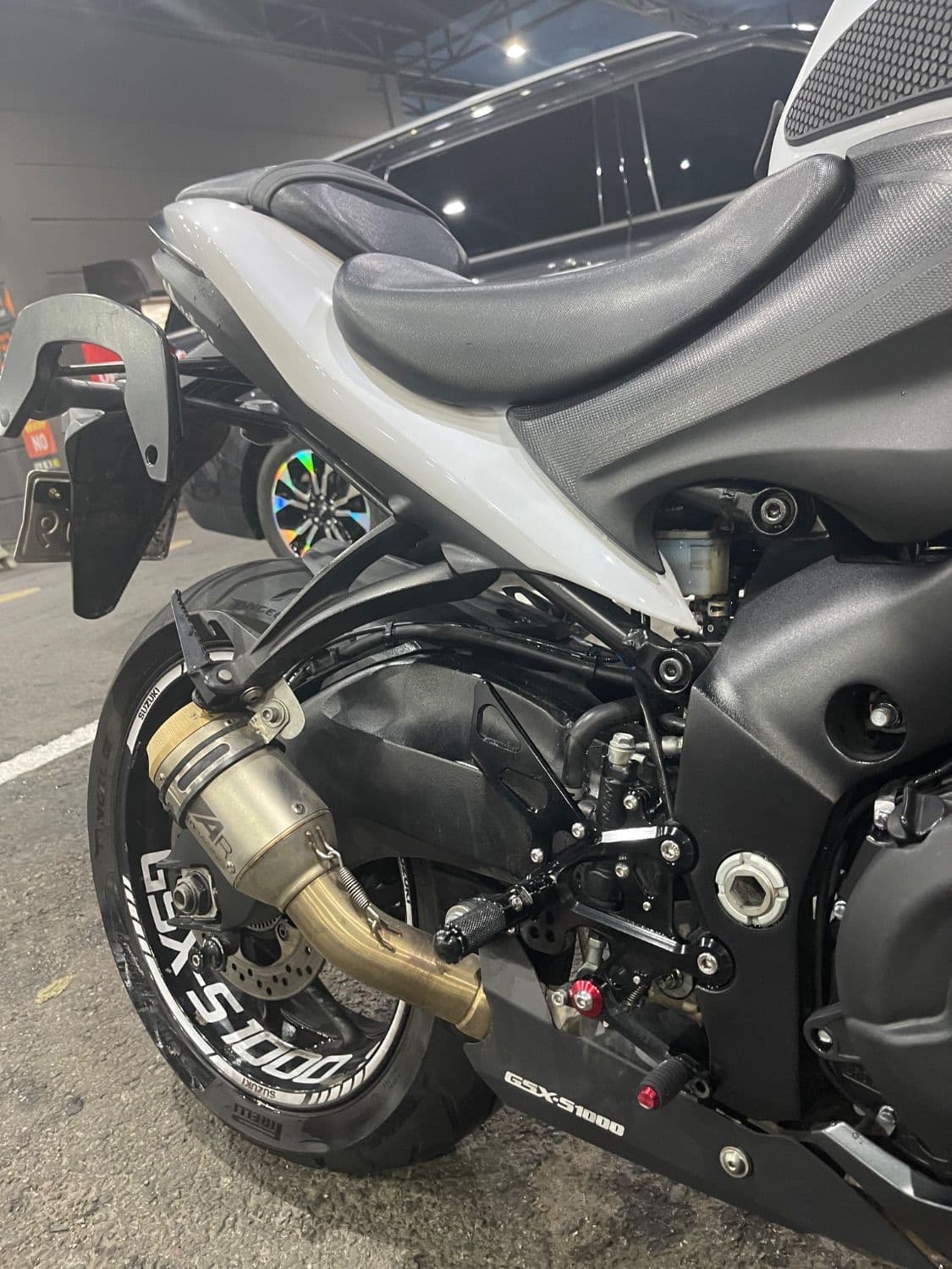 스즈키 GSX S 1000 F 3