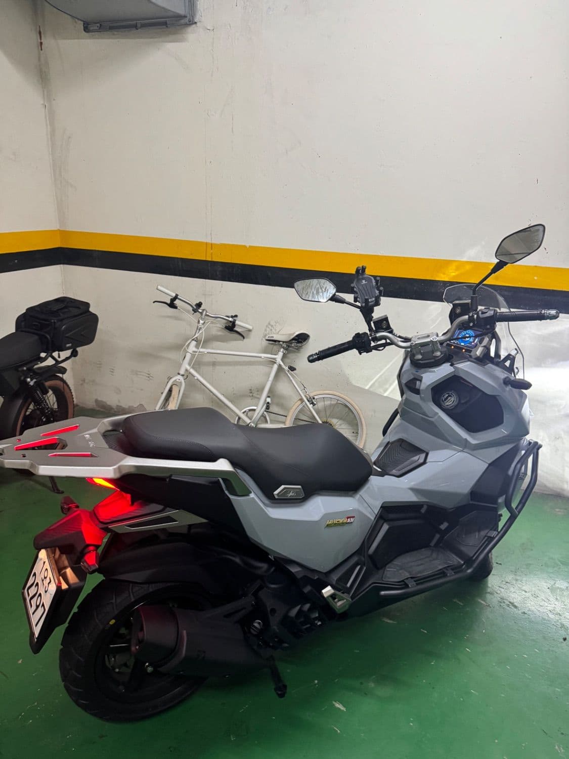 SYM ADX 125 (허스키 125) 2