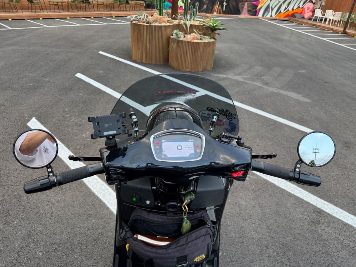 베스파 GTS 300 슈퍼테크 6