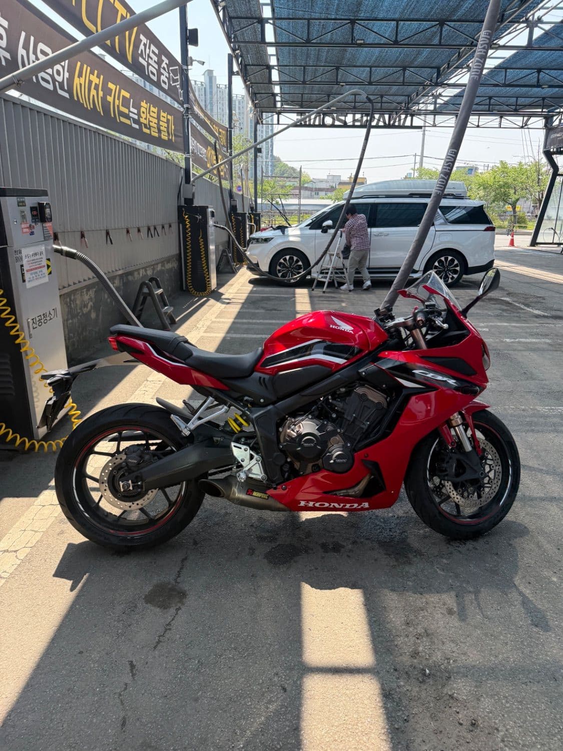 혼다 CBR 650 R MT 3