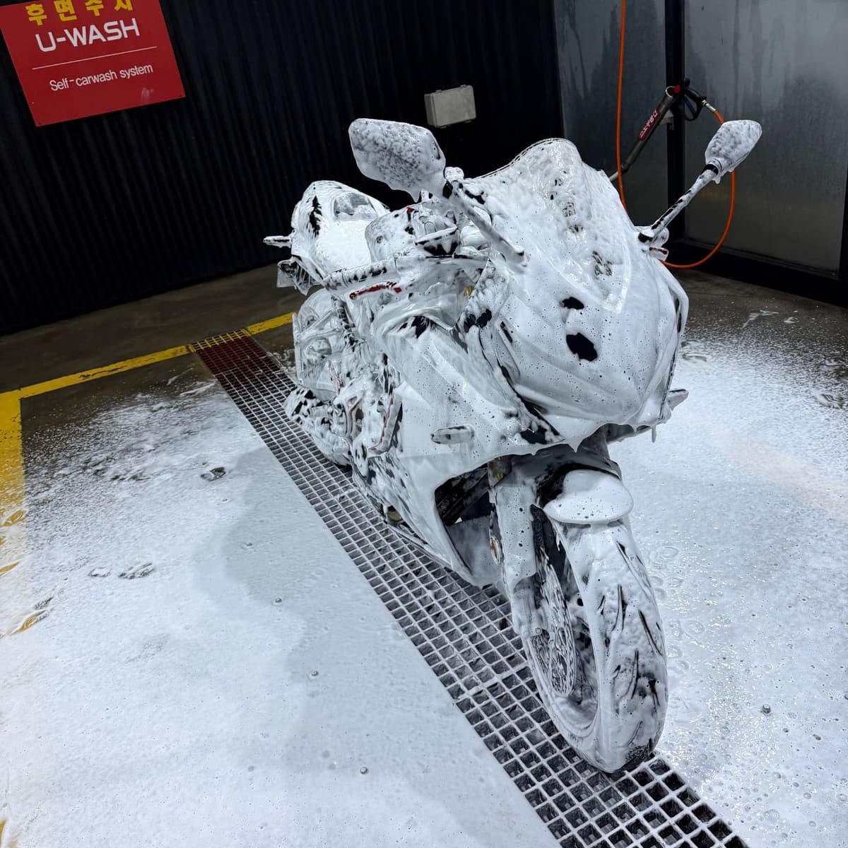 혼다 CBR 650 R MT 4