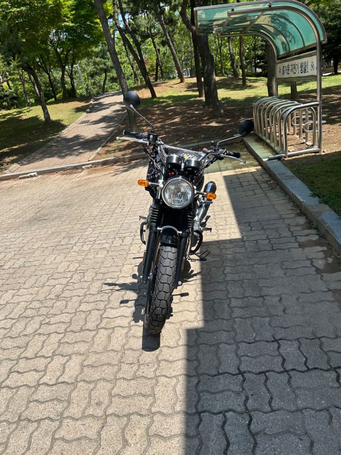 로얄엔필드 인터셉터 650 2