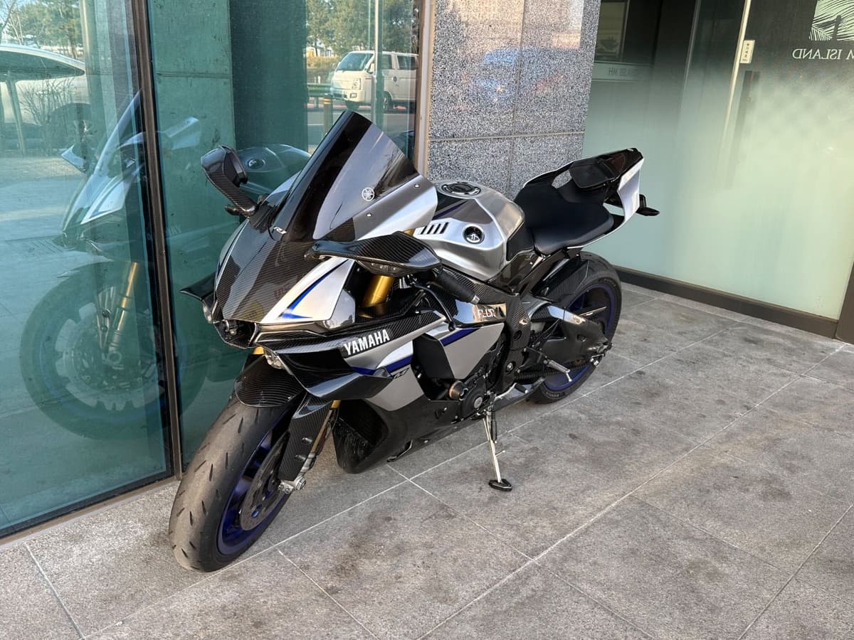 야마하 YZF R1 M 2