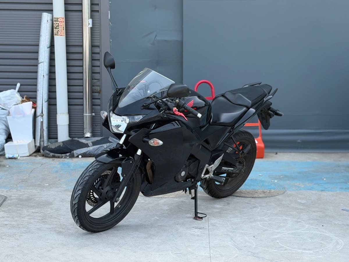 혼다 CBR 125 R 7