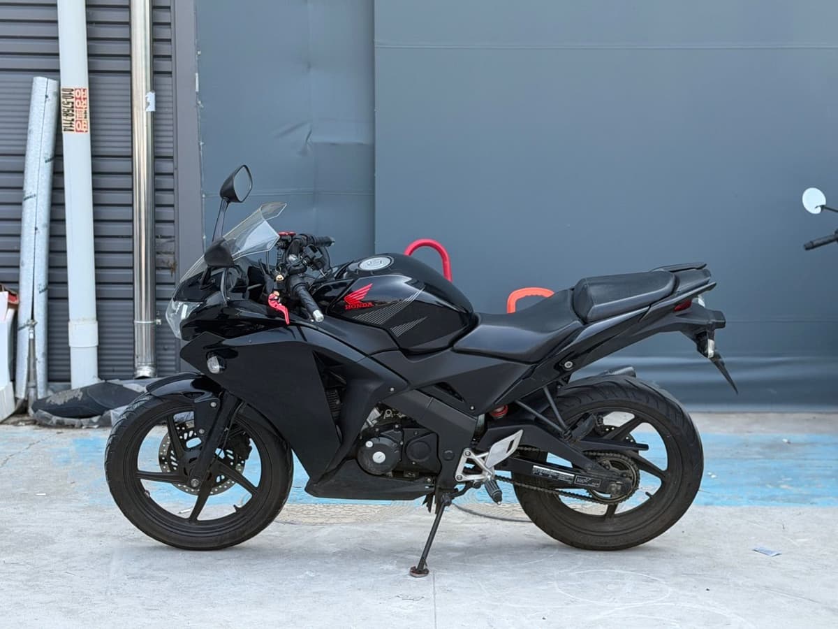 혼다 CBR 125 R more