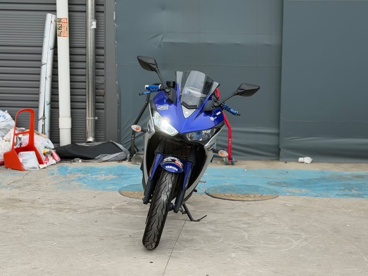 야마하 YZF R3 8