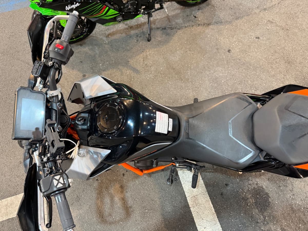 KTM 390 듀크 1