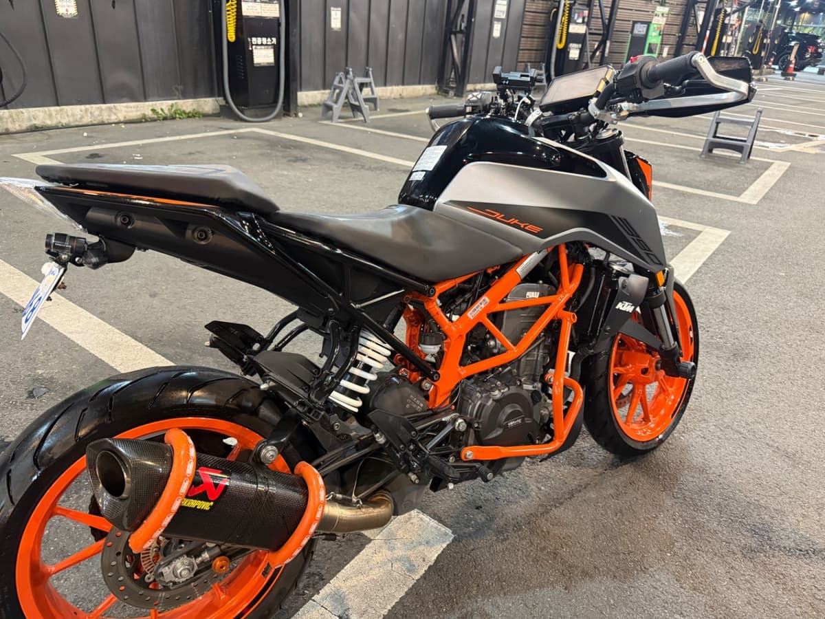 KTM 390 듀크 6