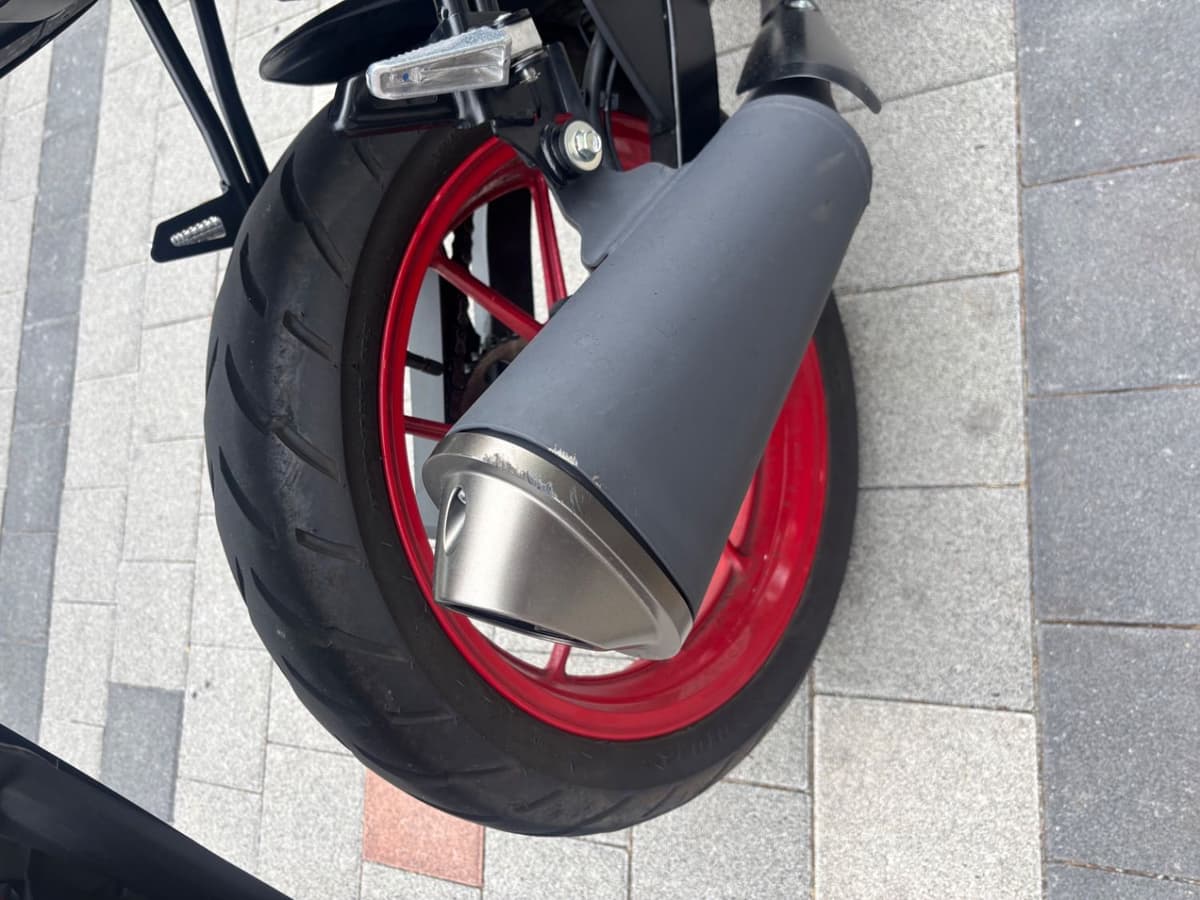 스즈키 GSX R 125 ABS 4