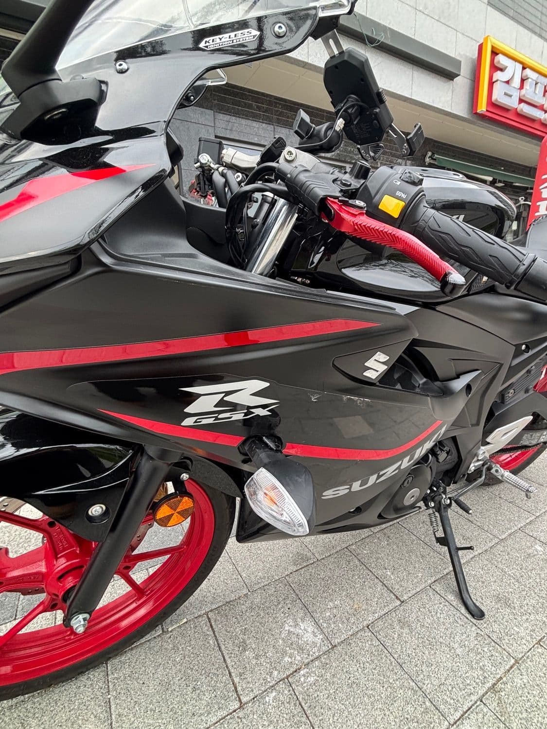 스즈키 GSX R 125 ABS 7