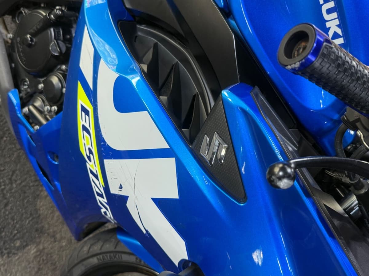 스즈키 GSX R 125 ABS 10