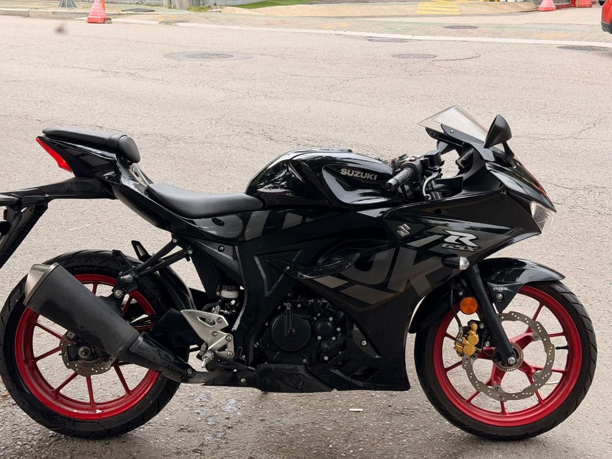 스즈키 GSX R 125 ABS 7