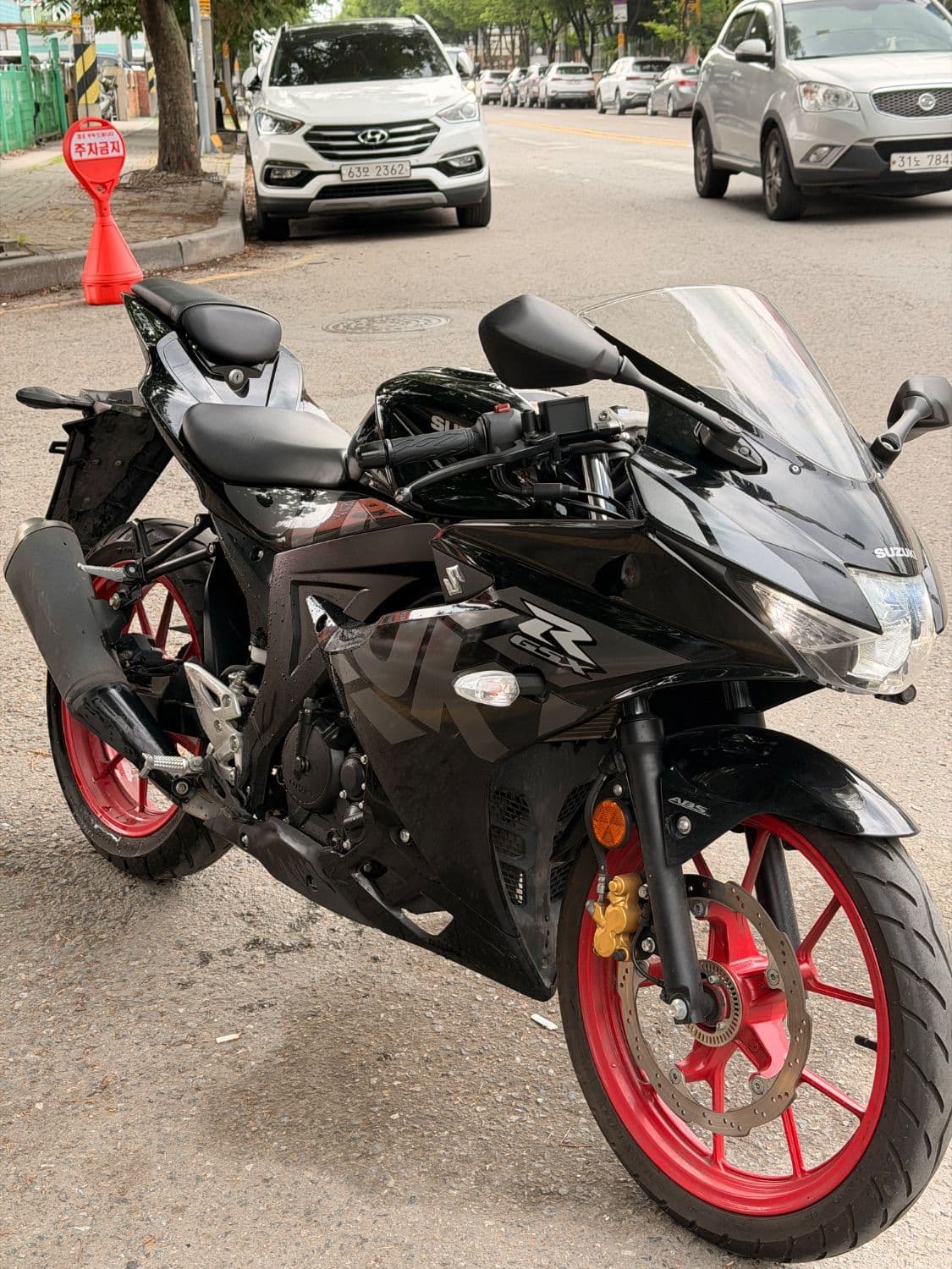 스즈키 GSX R 125 ABS 8