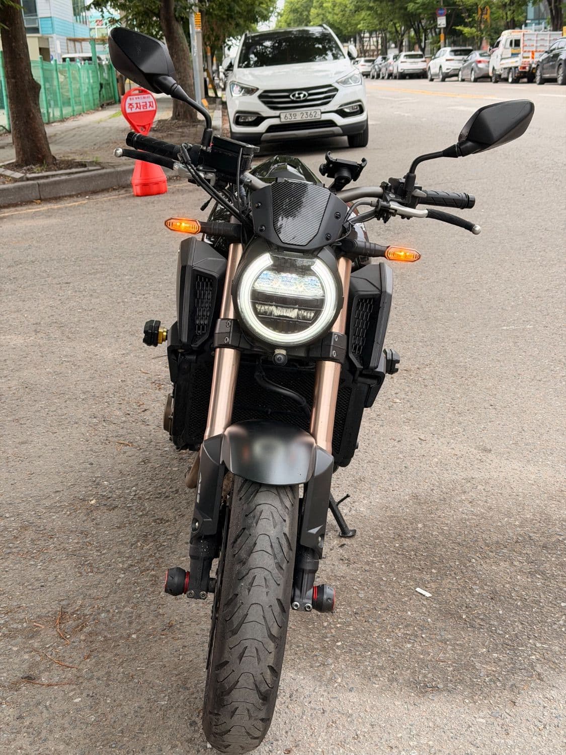 혼다 CB 650 R 2