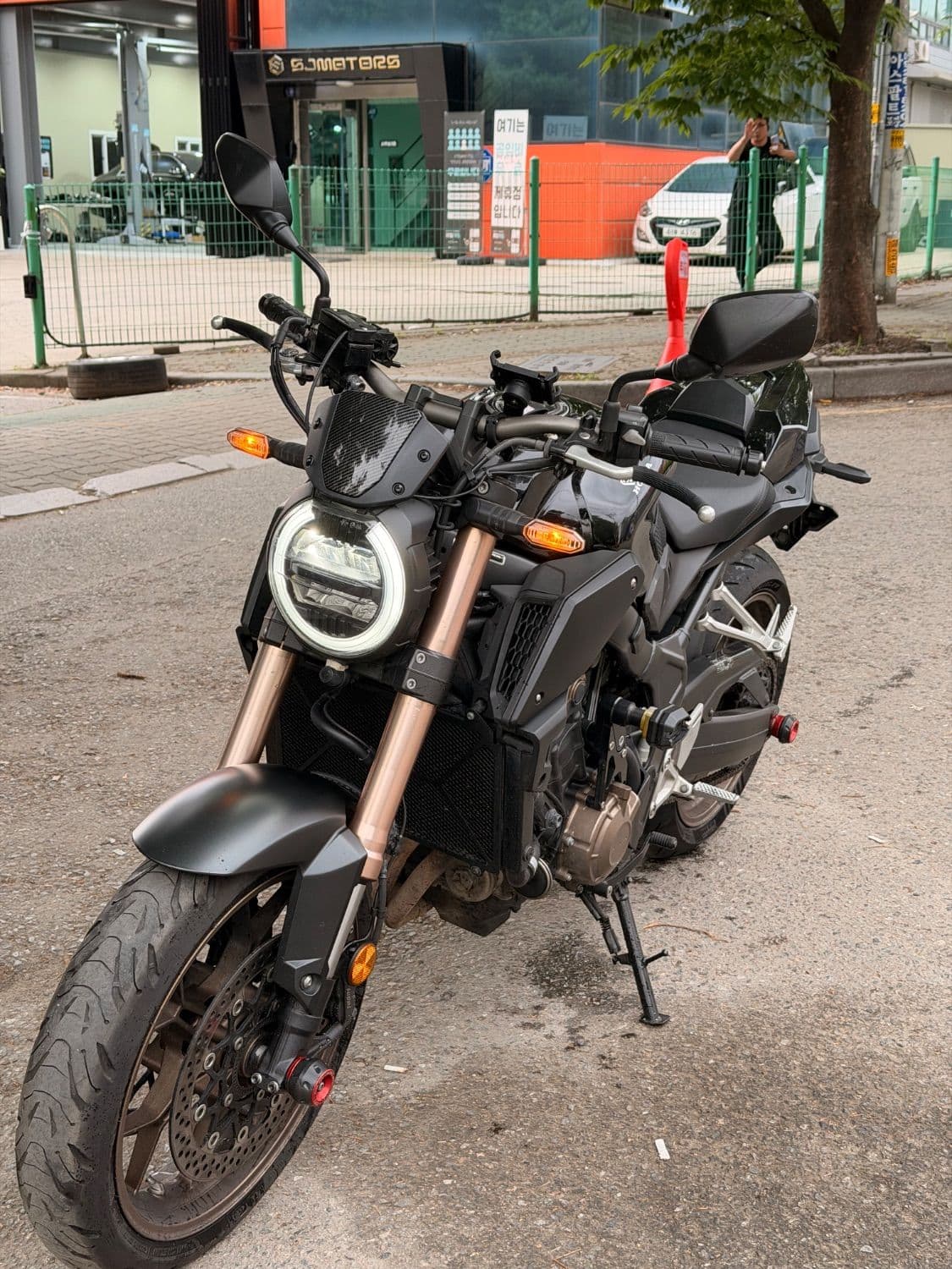 혼다 CB 650 R 1