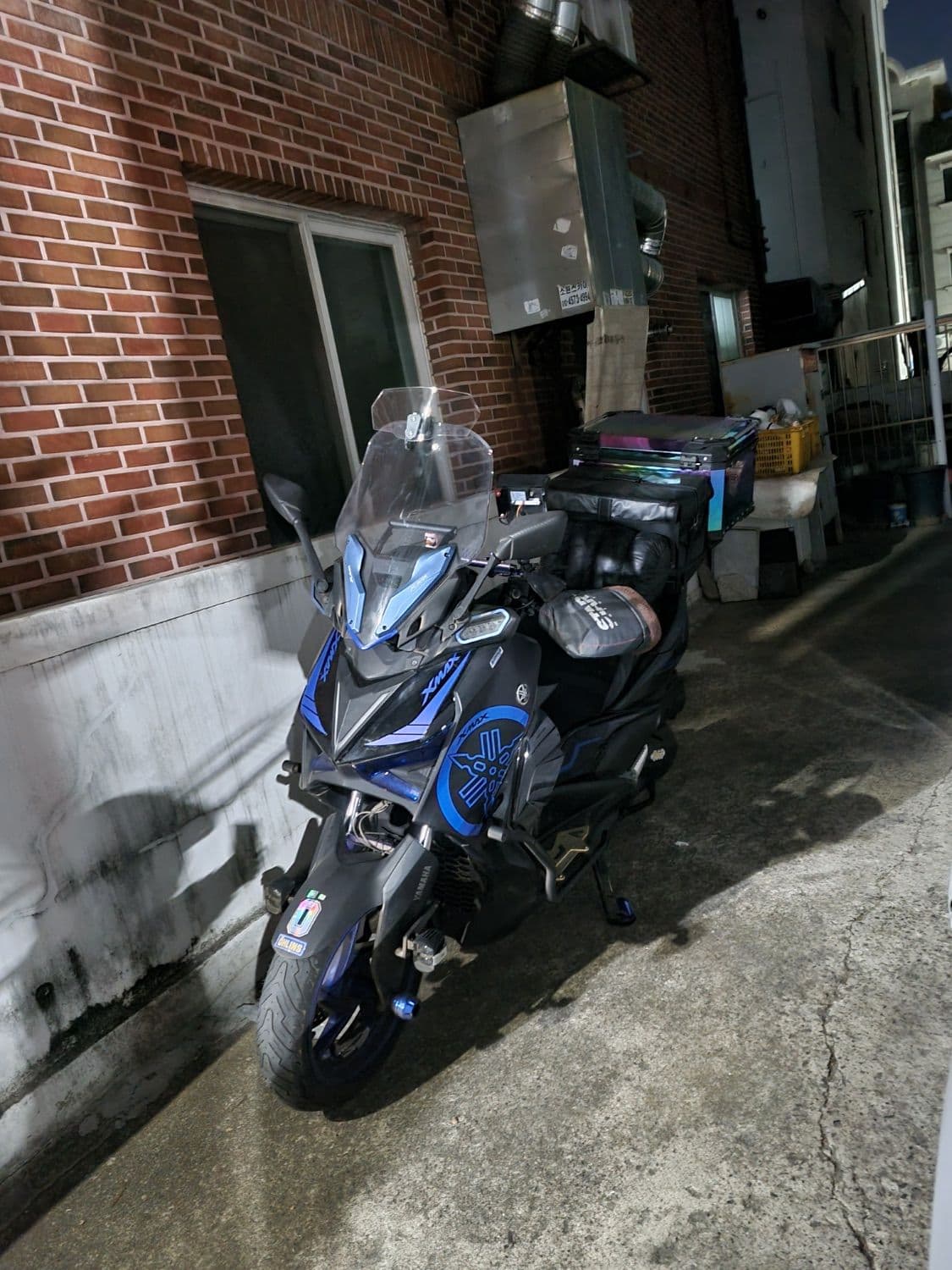 야마하 XMAX 300 ABS 2