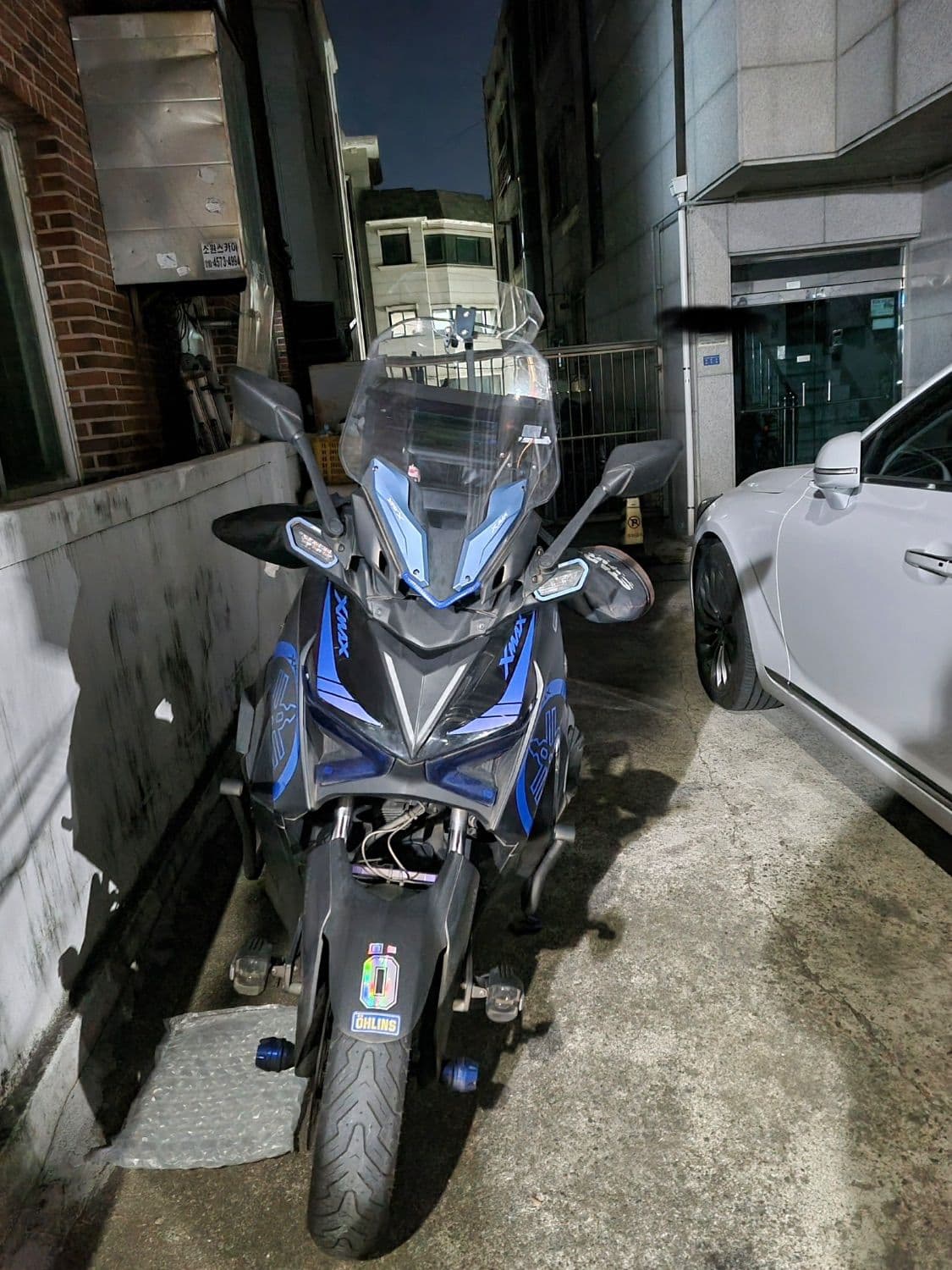 야마하 XMAX 300 ABS 1