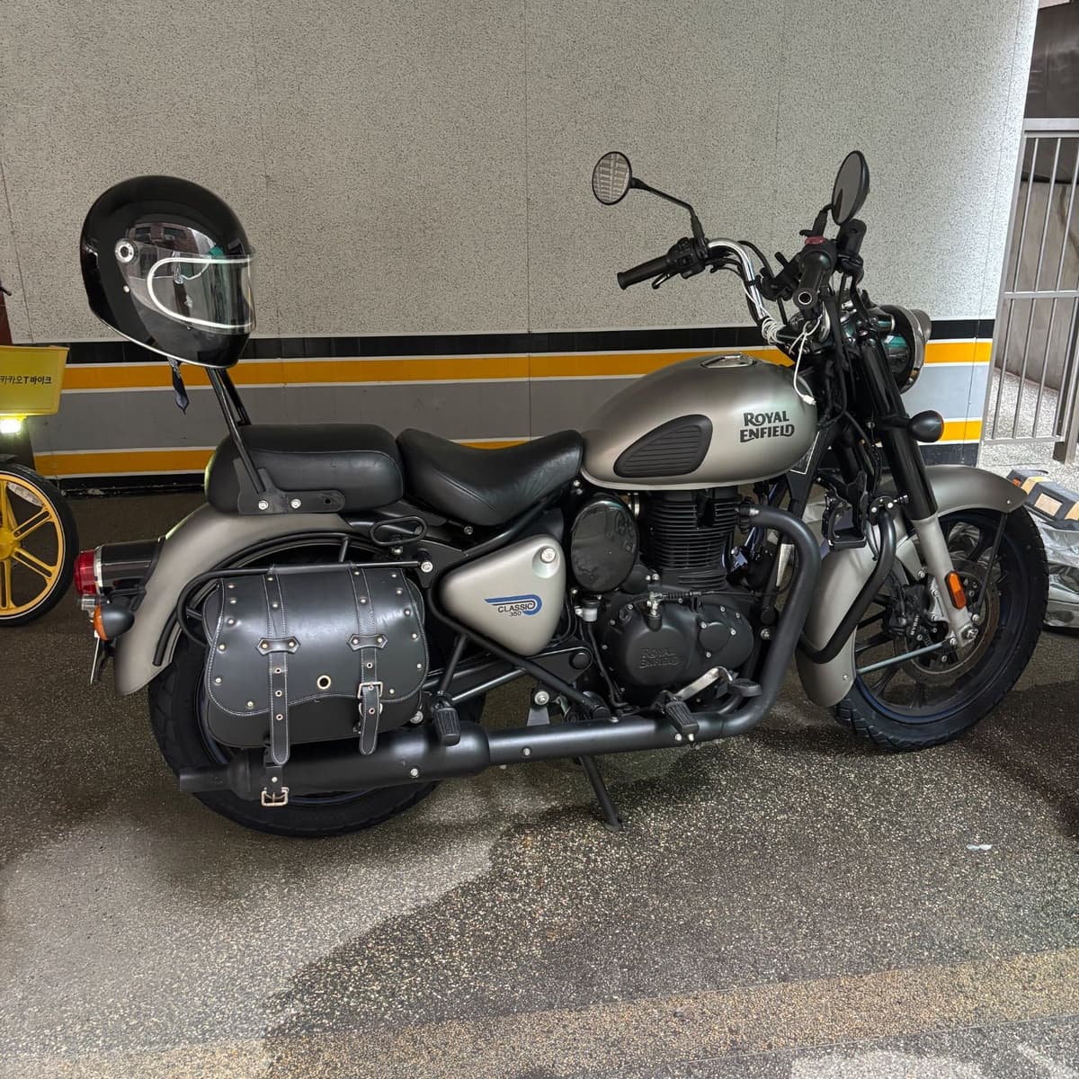 로얄엔필드 클래식 350 1