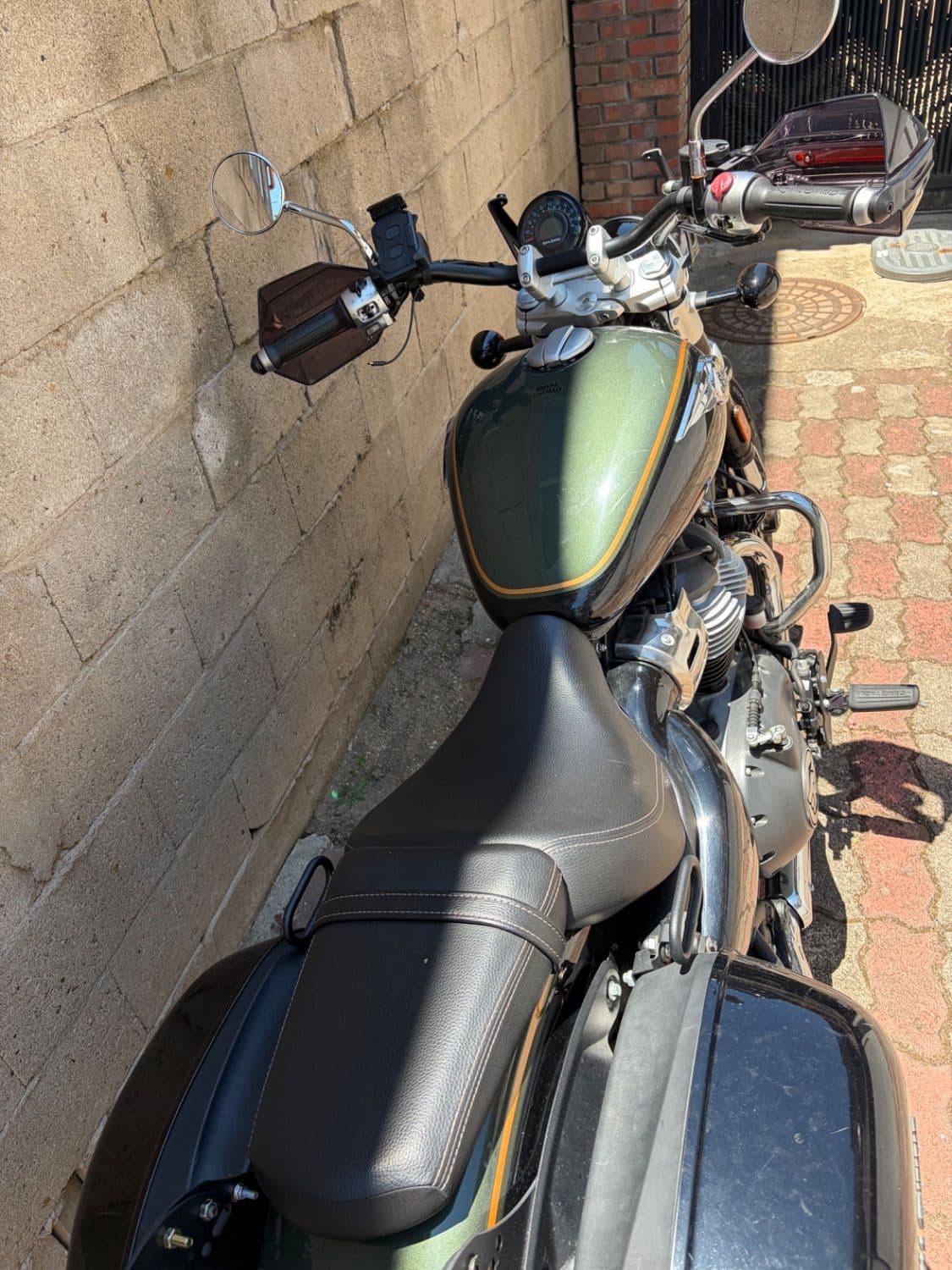 로얄엔필드 슈퍼메테오 650 5