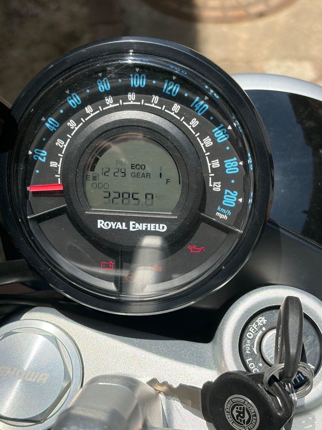 로얄엔필드 슈퍼메테오 650 6