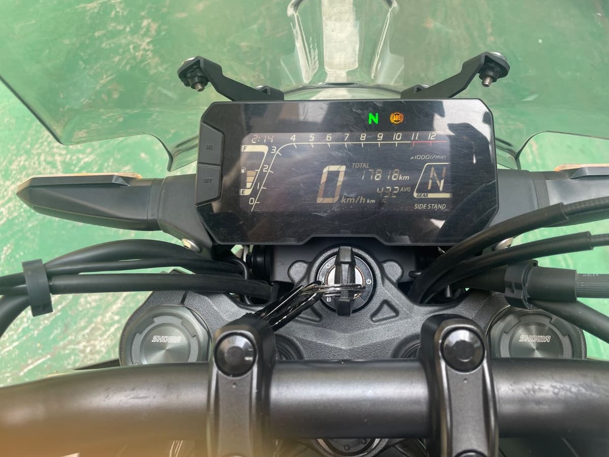 혼다 CB 125 R 4
