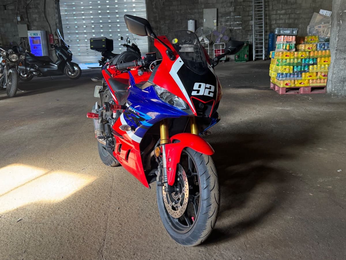 야마하 YZF R3 1