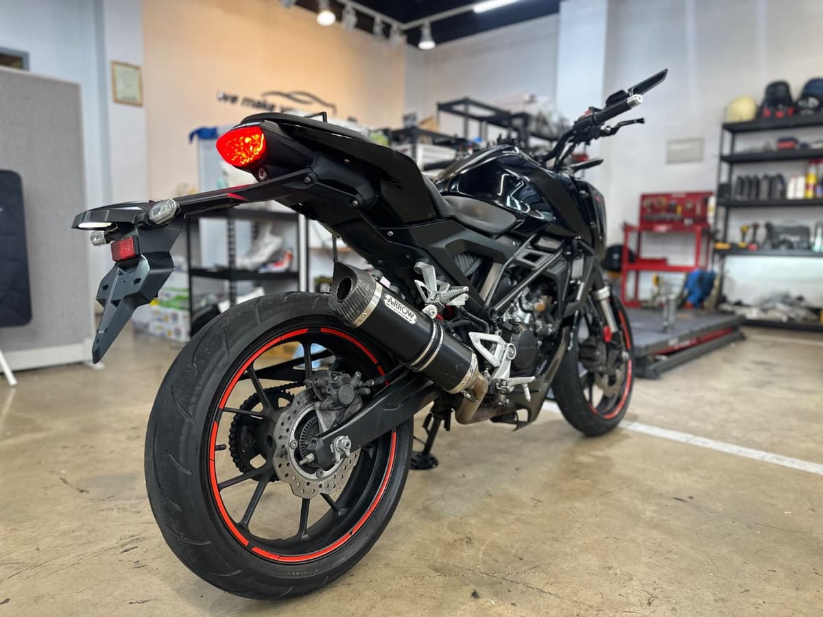 혼다 CB 125 R 3