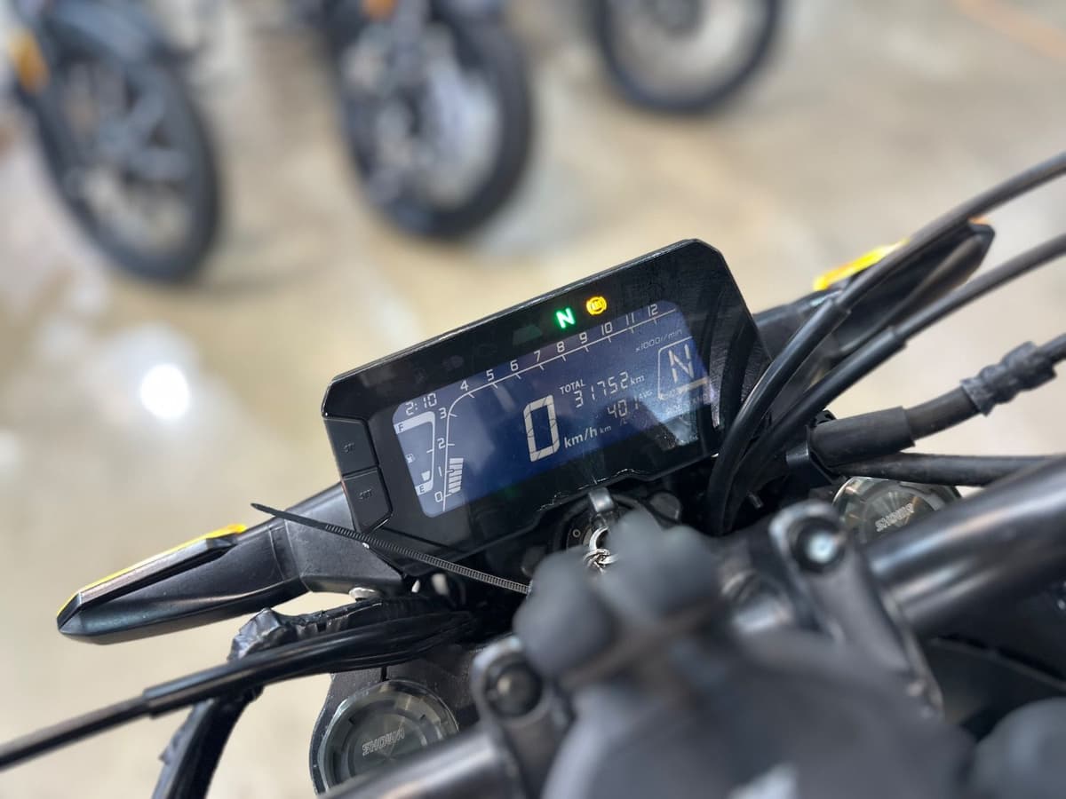 혼다 CB 125 R 15