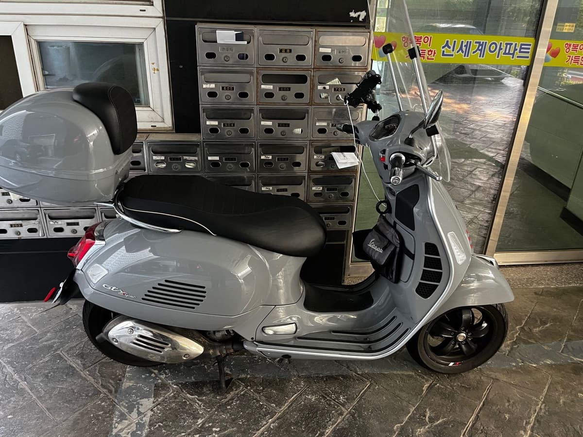 베스파 GTS 300 2